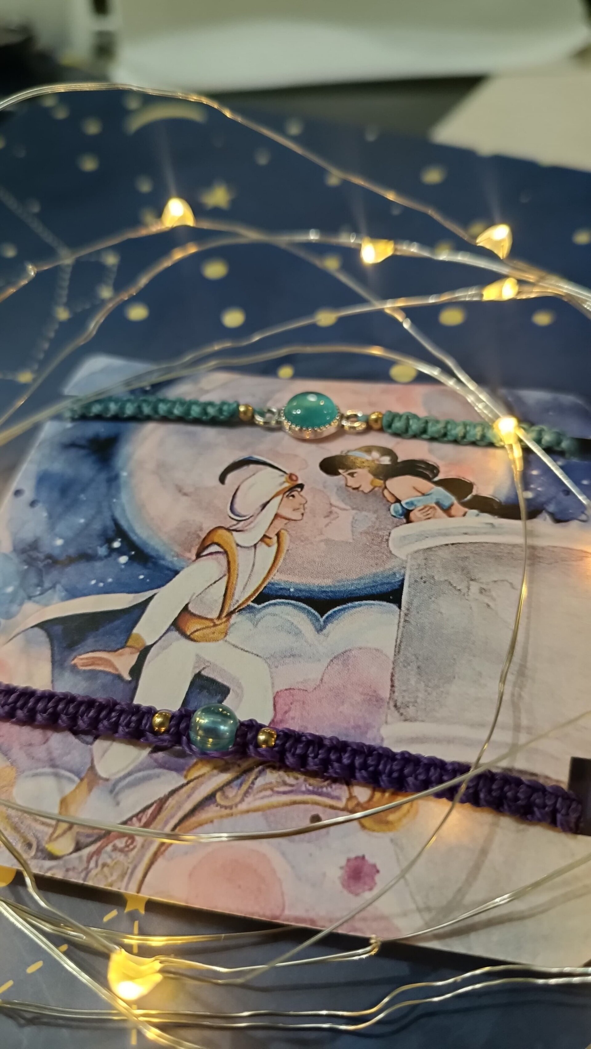 Pulseras Disney Aladín y Jazmín con piedra natural y tejidas a mano macrame - 3