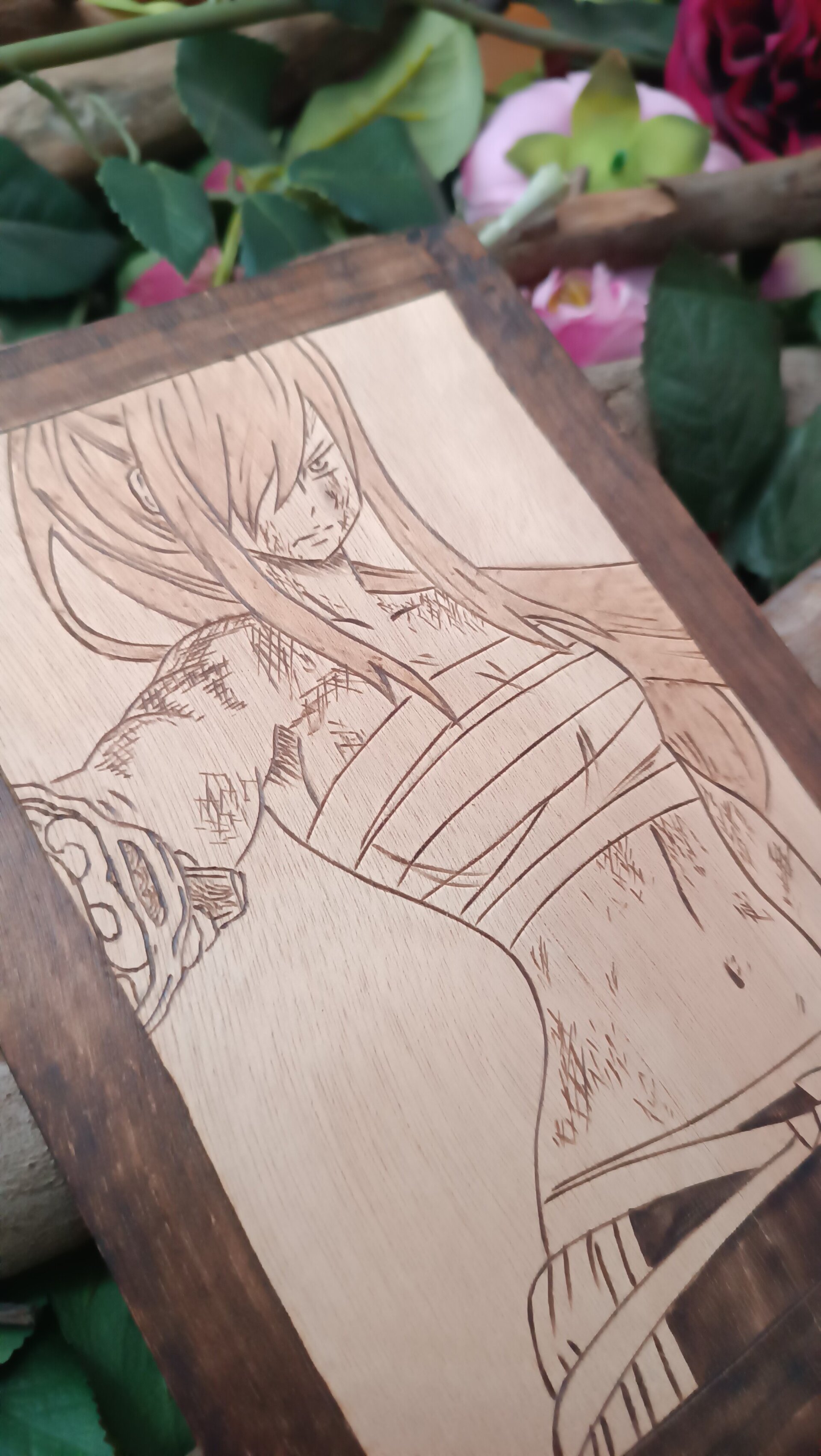 Cuadro Erza Scarlett anime Fairy tail, pirograbado en madera - 4