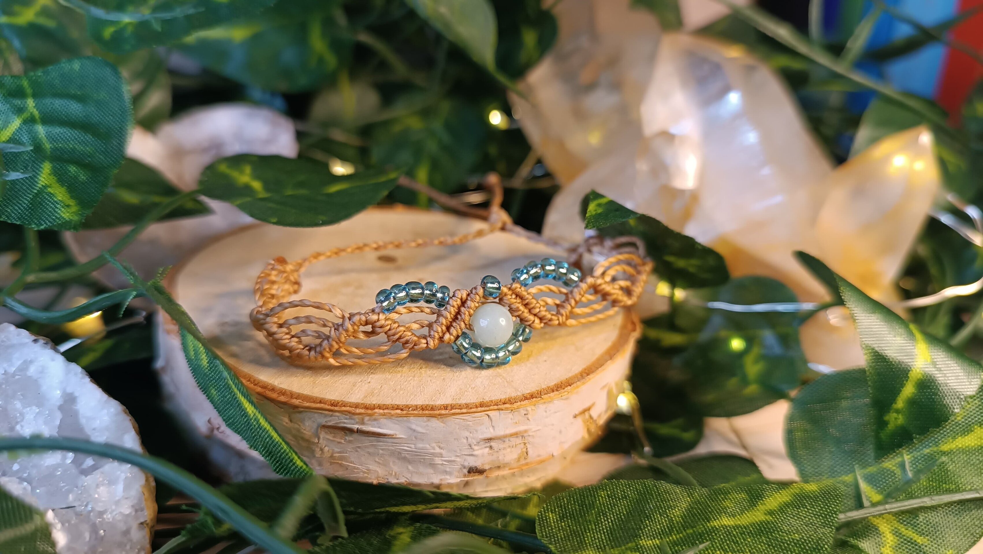 pulsera fantasía medieval con piedra natural tejidas a mano macrame - 6